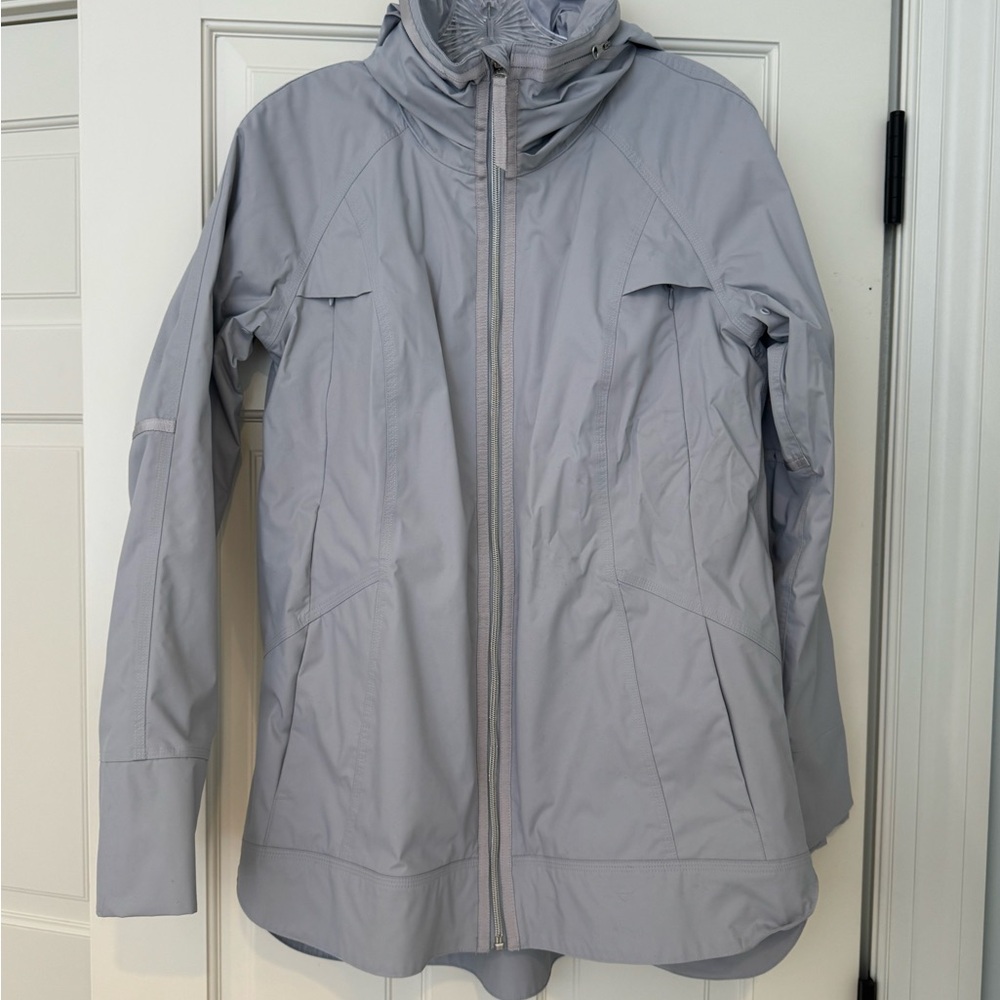 Lululemon Women's Light Gray Rain Jacket